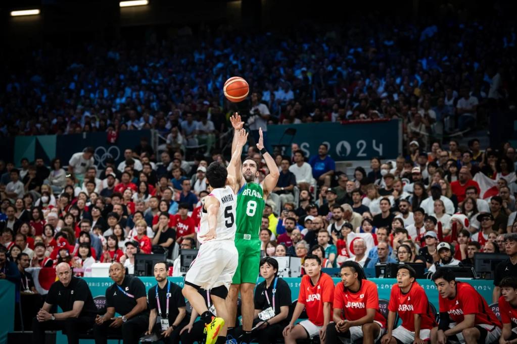 国安客场绝平深圳队（国安客场补时扳平深圳队）